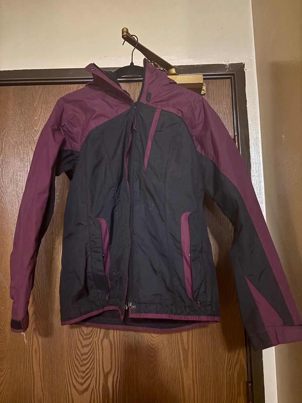 Columbia Purple Waterproof Outerwear Fall/ Winter Lightweight Coat/ Jacket